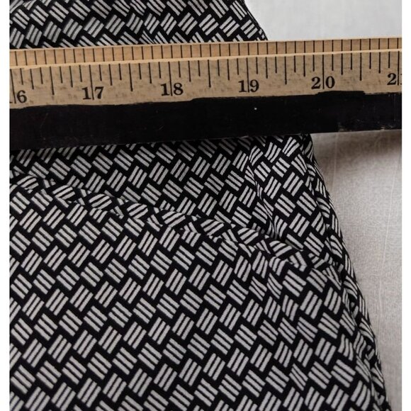 NWOT Time And Tru Womens XXL Black & White Pull-On Capris Cropped Pants STretch - Picture 6 of 9